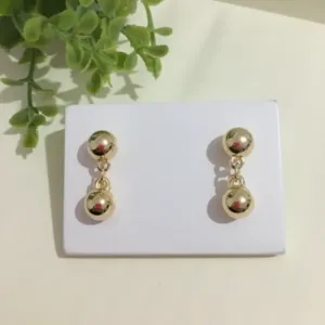 Brinco Bola Lisa com Pingente Bola Banhado a Ouro 18k