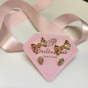 Brinco Duplo Laço e Pontinho de Luz Banhado a Ouro 18k