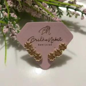 Brinco Ear Cuff Trevo Banhado a Ouro 18k