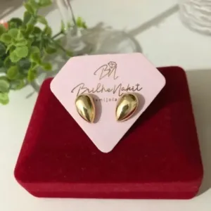 Brinco Gota Lisa M Banhada a Ouro 18k