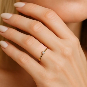 Anel Solitário Zircônia Peq Banhado a Ouro 18k