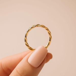 Anel Aro Torcido Banhado a Ouro 18k