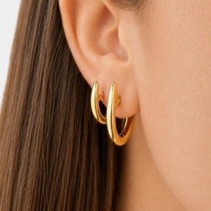 Brinco Argolinha Virgula Dupla Banhada a Ouro 18k