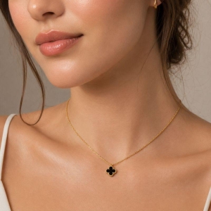 Colar Trevo Preto 45cm + 5cm Banhado a Ouro 18k