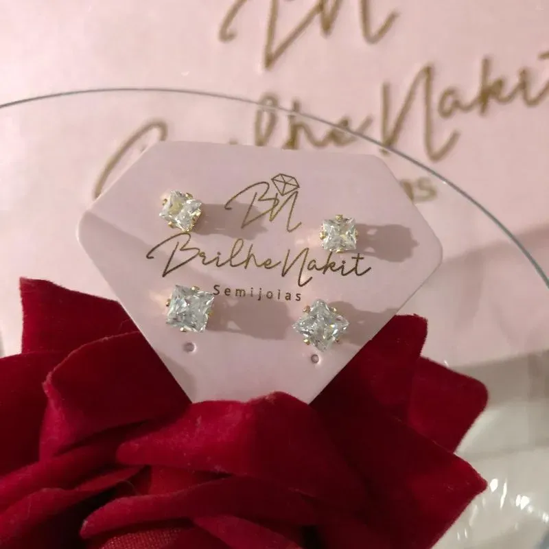 Brinco Duplo Ponto de Luz Quadrado Banhado a Ouro 18k