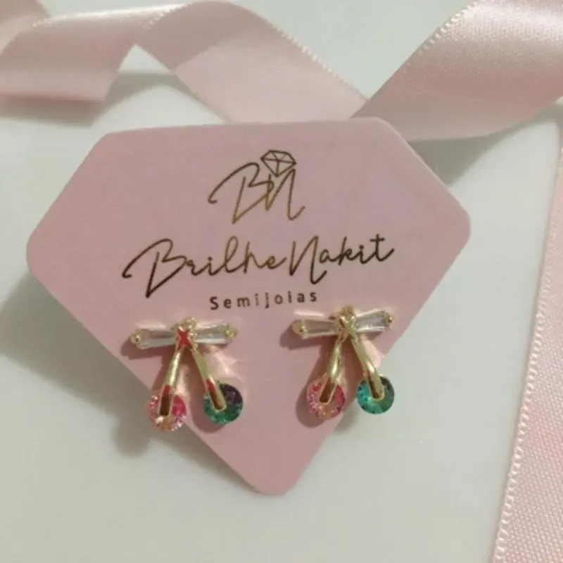 Brinco Laço com Cristais Banhado a Ouro 18k