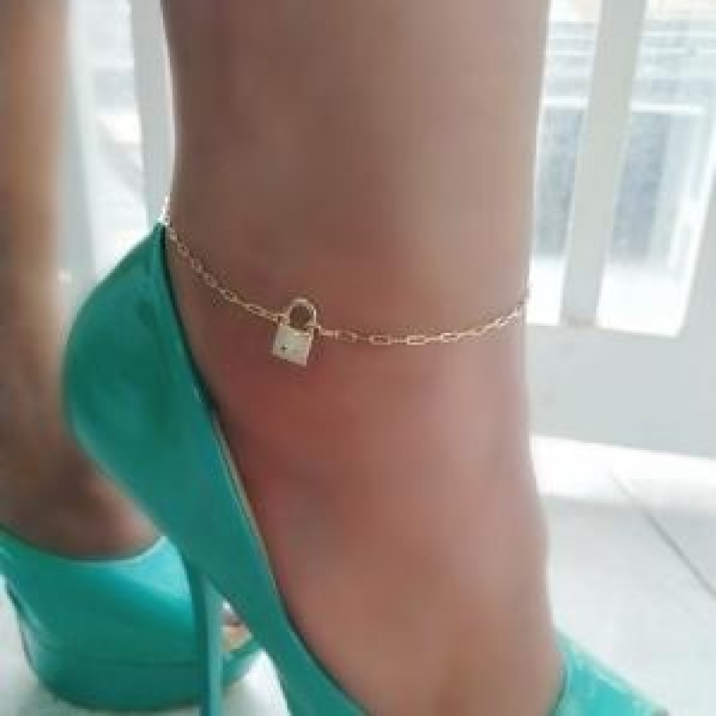 Tornozeleira Cadeado e Chave 23cm Banhado a Ouro 18k