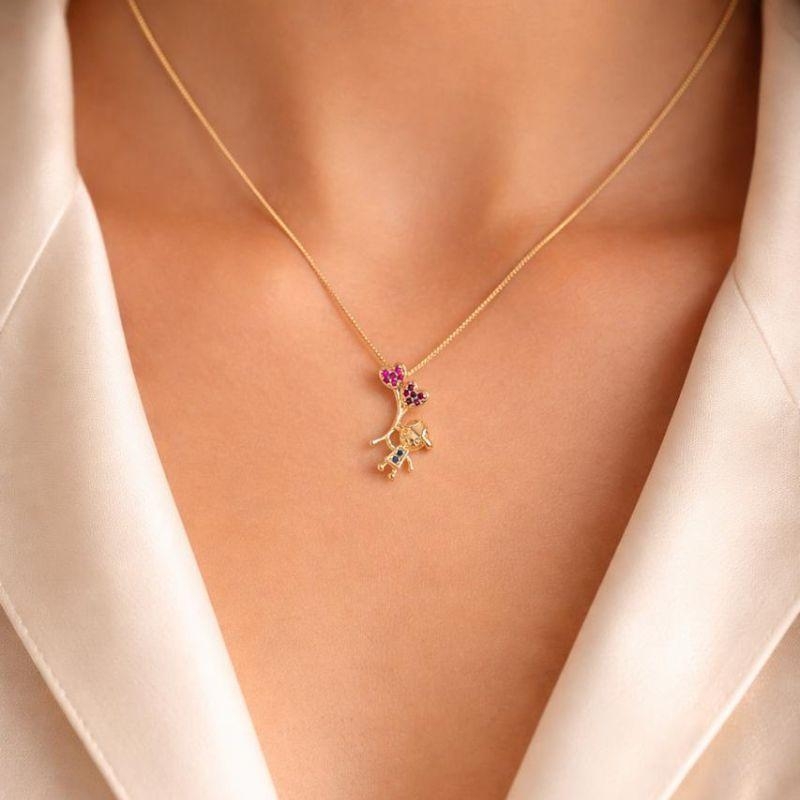 Colar Menino Segurando Balão 45cm Banhado a Ouro 18k