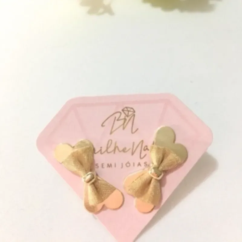 Brinco Laço Dourado Banhado a Ouro 18k