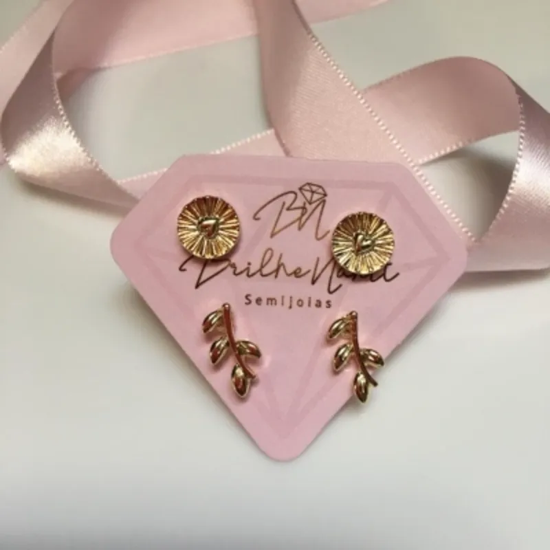 Brinco Duplo Flor e Galhinho Banhado a Ouro 18k