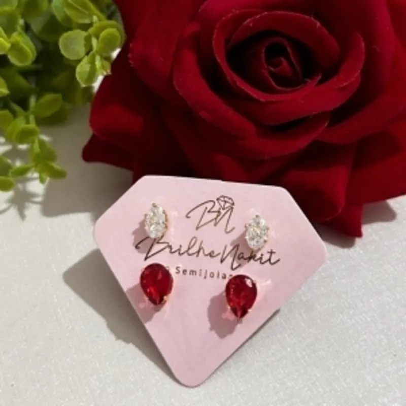 Brinco Duplo Gota Rubi e Cristal Banhado a Ouro 18k