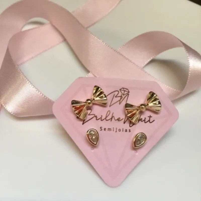 Brinco Duplo Laço e Pontinho de Luz Banhado a Ouro 18k