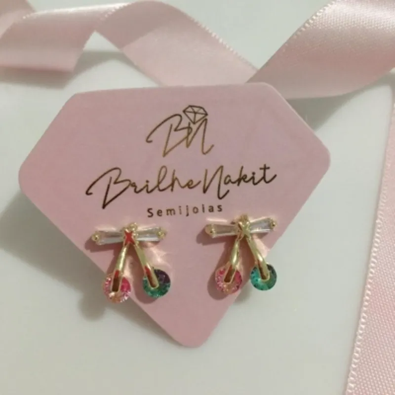 Brinco Laço com Cristais Banhado a Ouro 18k