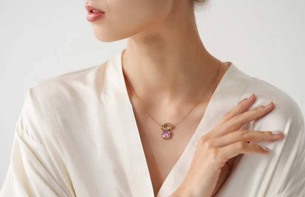 Colar Menina Coração Rosa 45cm Banhado a Ouro 18k