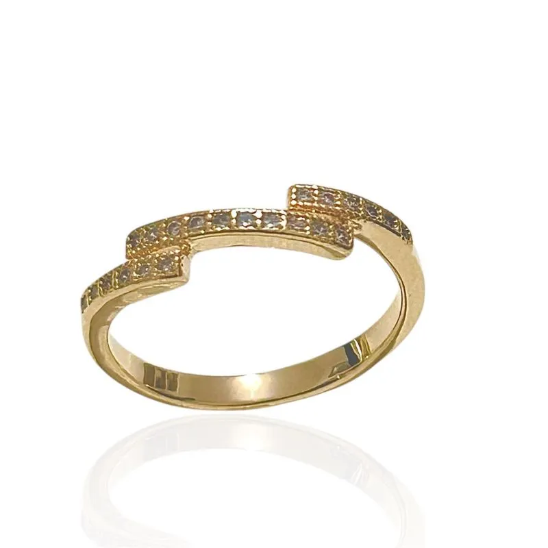Anel Meia Aliança Escadinha Cravejada em Microzircônicas Banhada a Ouro 18k
