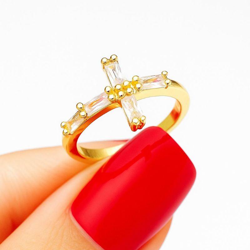 Anel Cruz em Baguete de Zircônias Banhado a Ouro 18k