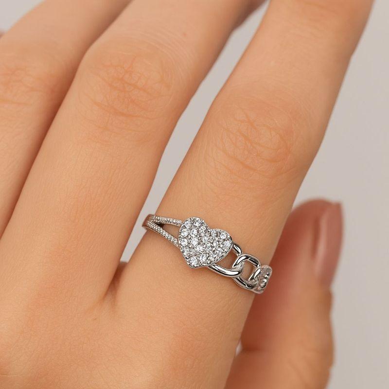 Anel Três Elos com Coração Cravejado Banhado a Ródio Branco