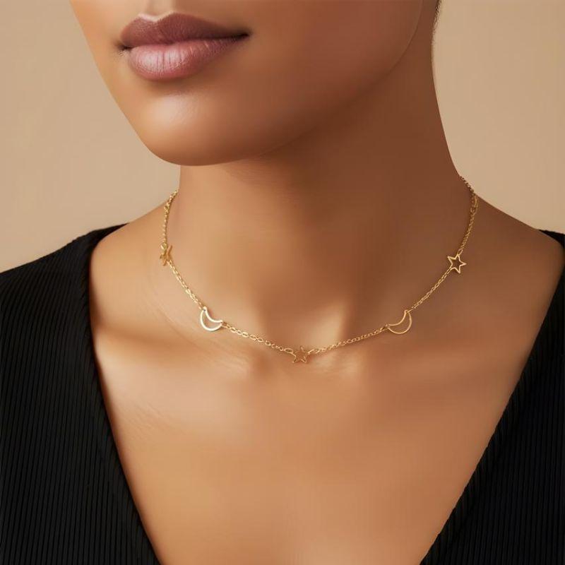 Choker Estrelas e Luas 30cm + 10cm Extensor Banhado a Ouro 18k