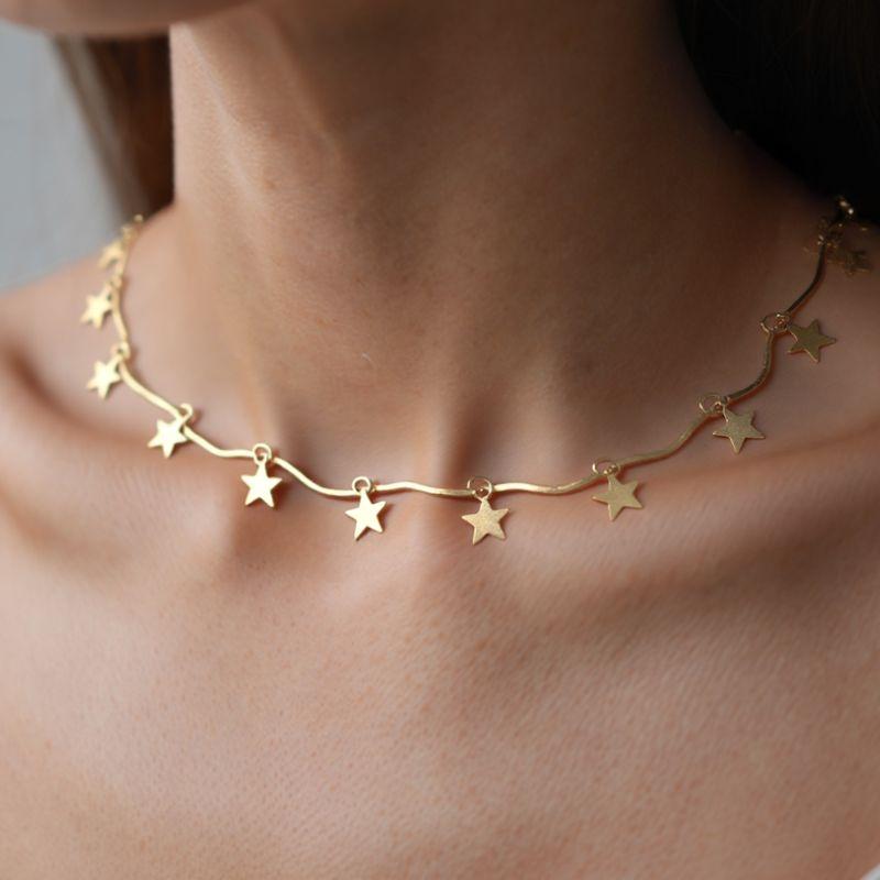 Choker Filetes com Pingentes Estrelas 30cm + 10cm Extensor Banhado no Ouro 18k
