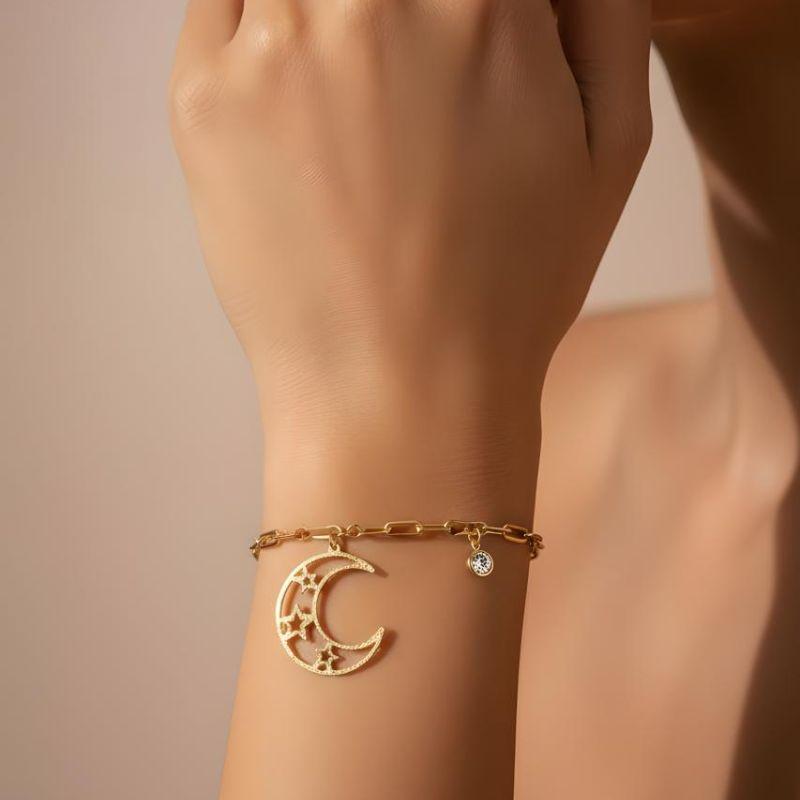 Pulseira com Pingente Meia Lua e Zircônia 19cm + 5cm Banhada a Ouro 18k