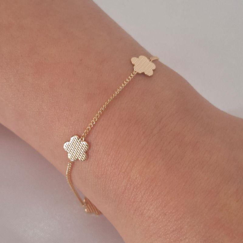 Pulseira Flores Trabalhada 15cm + 5cm Banhada a Ouro 18k