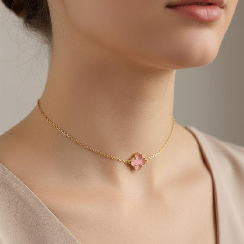 Choker Trevo Rosa Transparente 35cm + 10cm Banhado a Ouro 18k