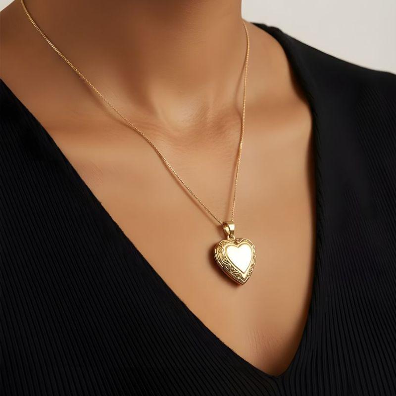 Colar Relicário Coração Trabalhado 50cm Banhado a Ouro 18k