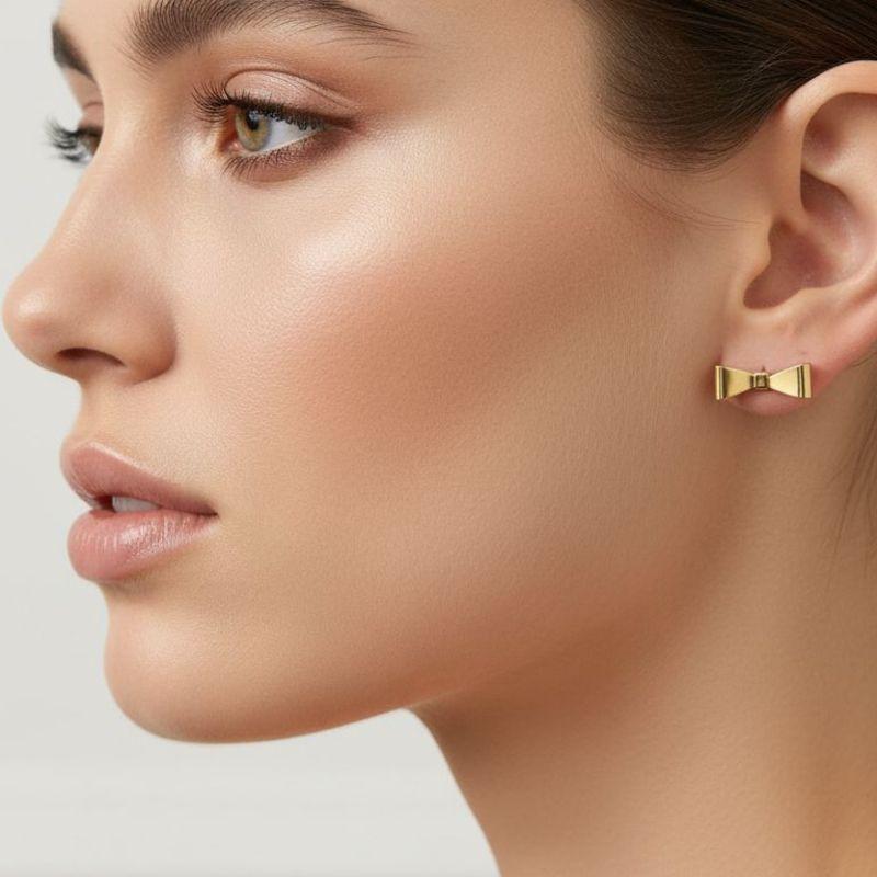 Brinco Laço Liso Banhado a Ouro 18k