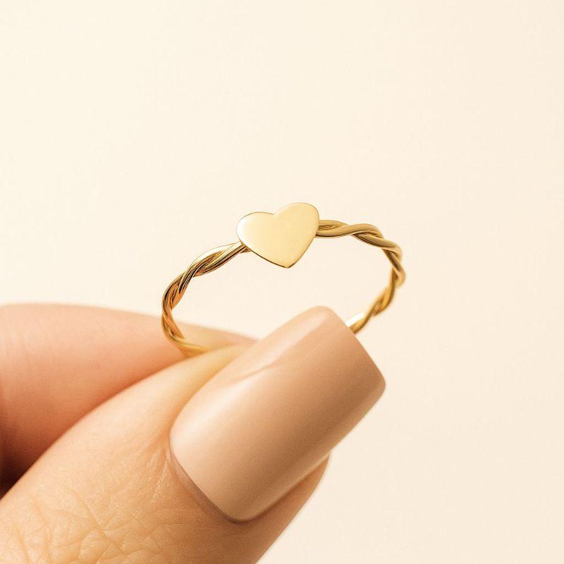 Anel Coração Liso com Aro Torcido Banhado a Ouro 18k