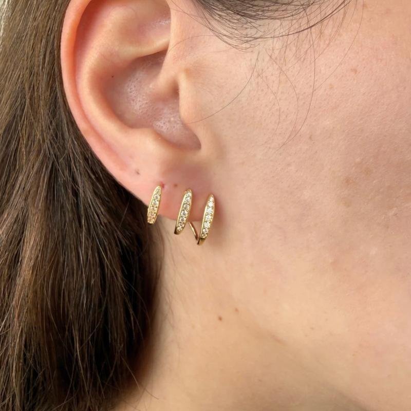 Brinco Ear Cuff Três Pontas Cravejadas em Micro Zircônias Banhado a Ouro 18k