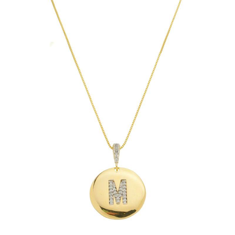 M - Colar Medalha com Letra Inicial  Cravejado em Micro Zircônias 50cm Banhado a Ouro 18k
